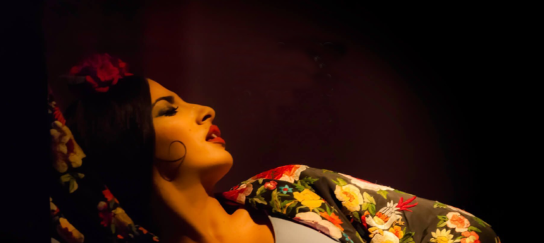 Corral de la Morería: Historia, Pasión y Sabores