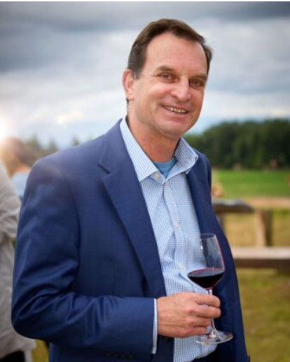 Charles Symington asume la presidencia de Primum Familiae Vini