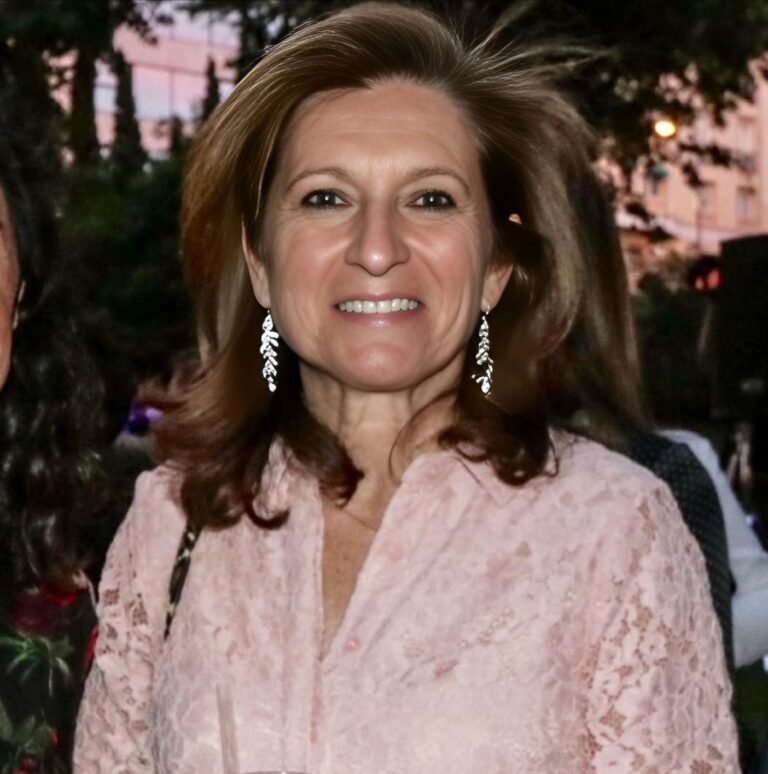 Marina García, la primera mujer en liderar la UEC